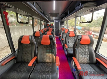 18 Seater Tempo Traveller