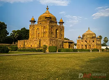 Delhi to Prayagraj Tempo Traveller